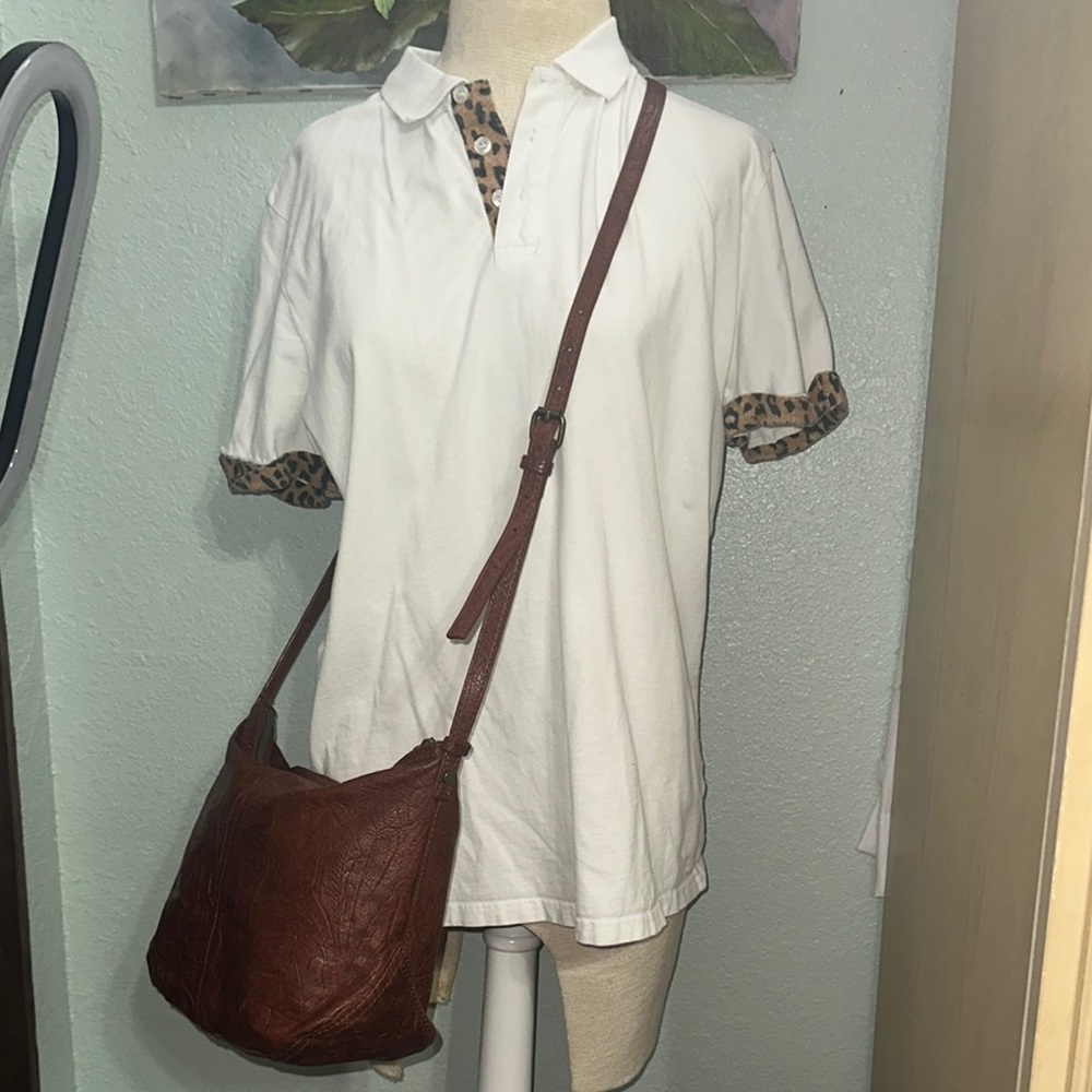 Elegant Brown Leather Shoulder Bag - Picture 6 of 13
